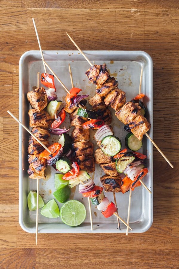 How to make chicken & vegetable freezer kabobs