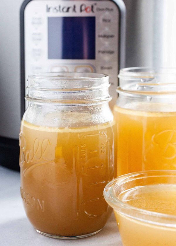 How to make chicken stock in the pressure cooker 
