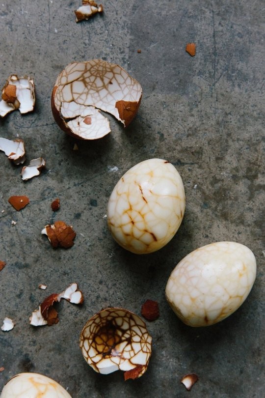 How to make Chinese marbled tea eggs