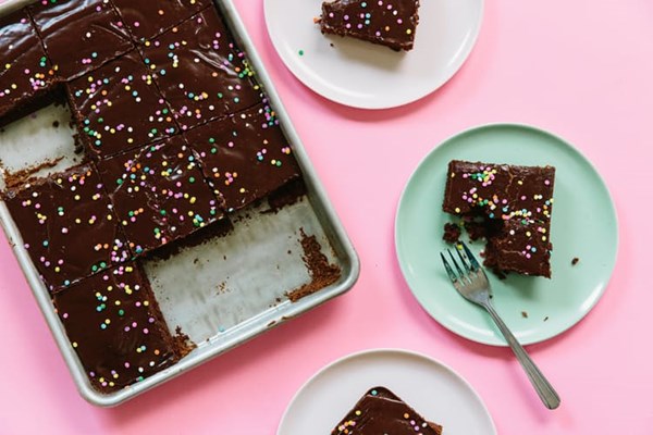How to make chocolate sheet cake
