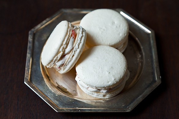 How to make classic French macarons with vanilla buttercream filling