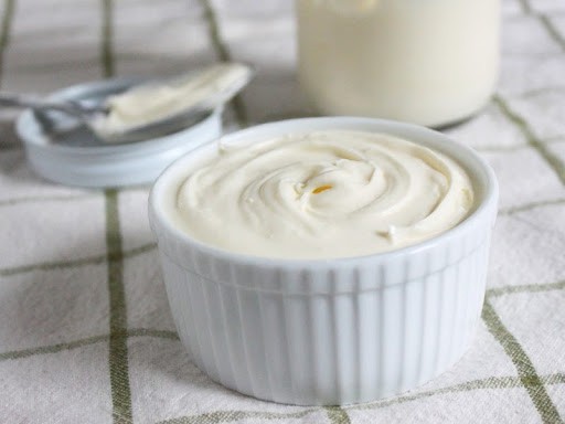 How to make crème fraîche