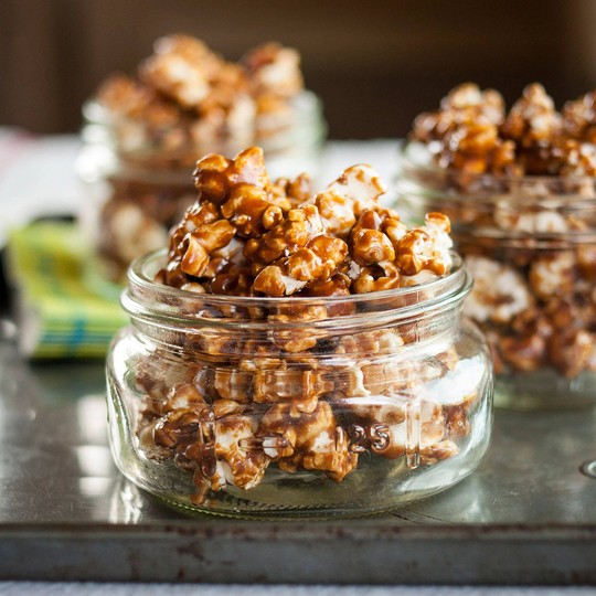 How to make crunchy caramel popcorn recipe Eat Your Books