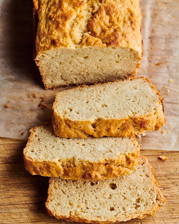 How to make easy 5-ingredient beer bread