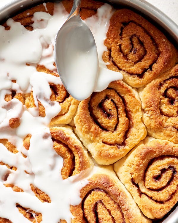 How to make easy gluten-free cinnamon rolls from scratch