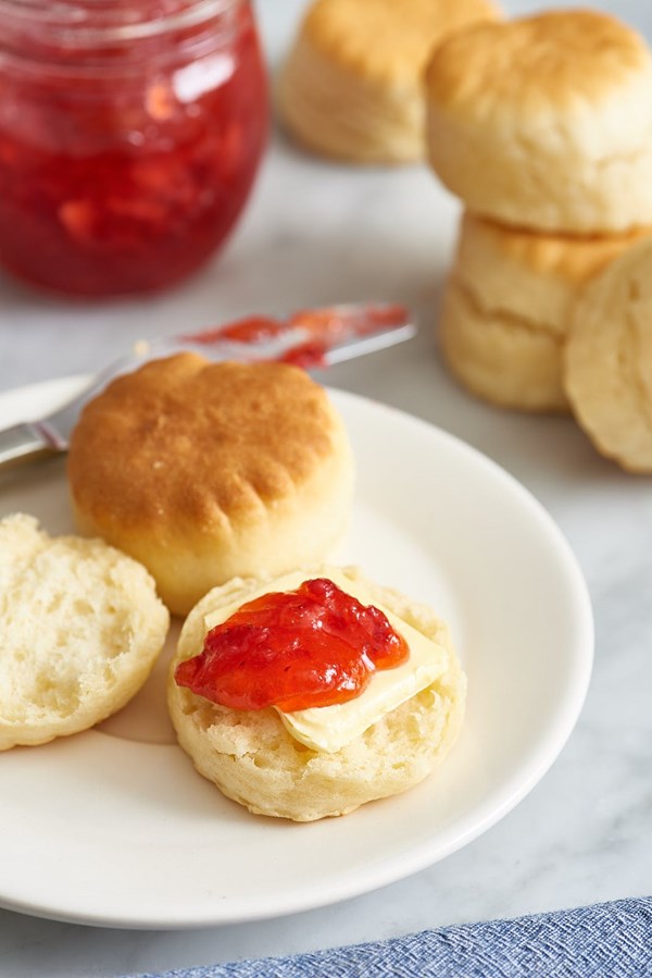 How to make easy no-cook freezer jam