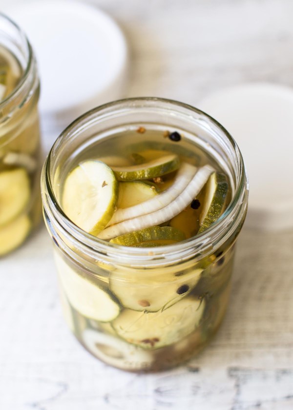 How to make easy refrigerator pickles