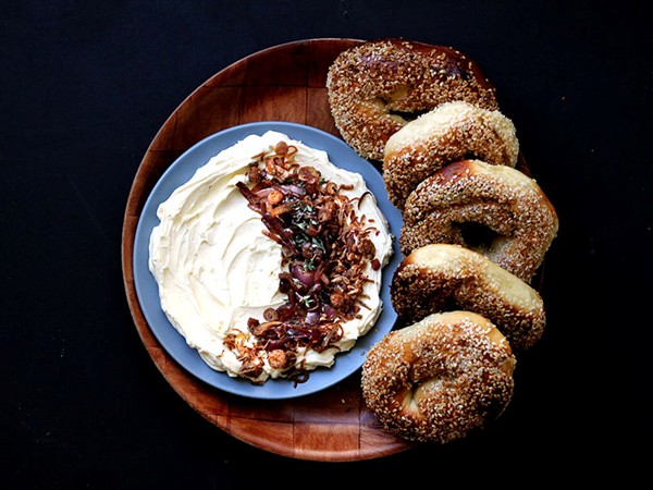 How to make French onion dip from scratch