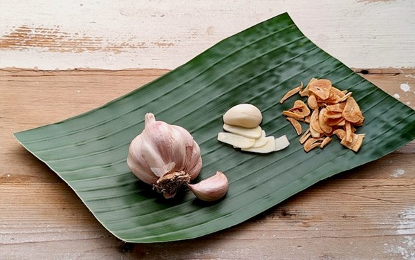 How to make fried garlic & garlic oil