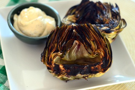 How to make grilled artichokes (with lemon and garlic artichoke dip)