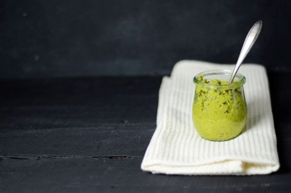 How to make homemade cilantro coconut chutney