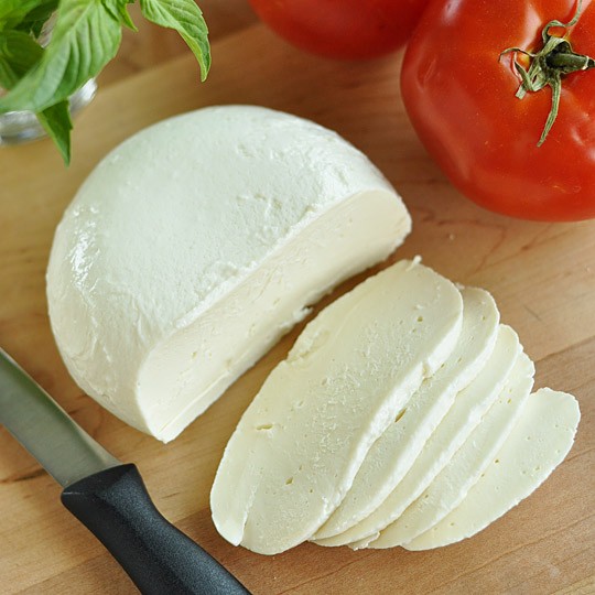 How to make homemade mozzarella