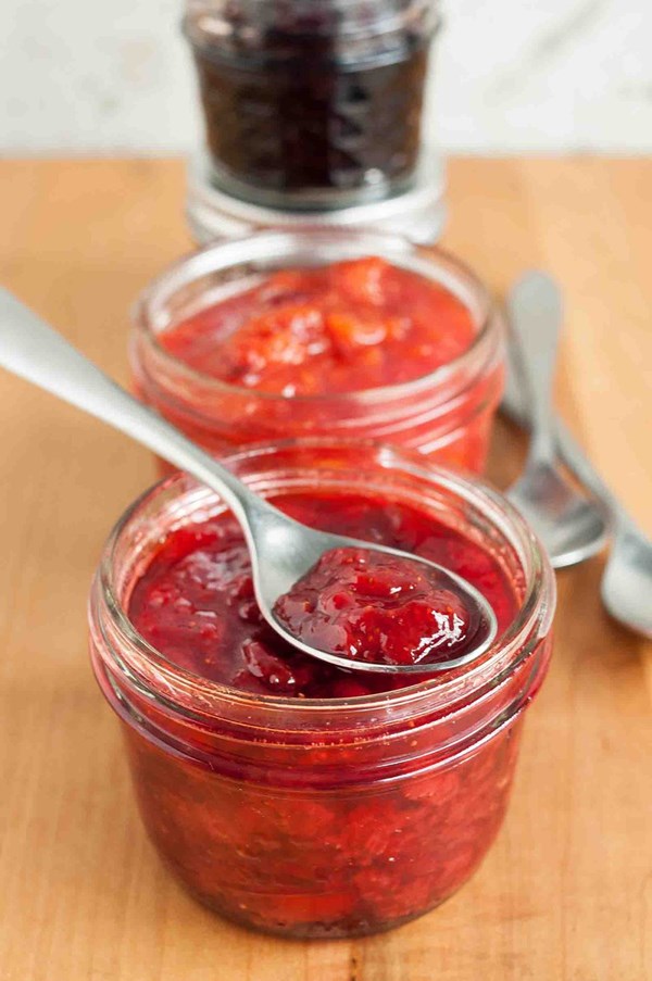 How to make jam in the microwave