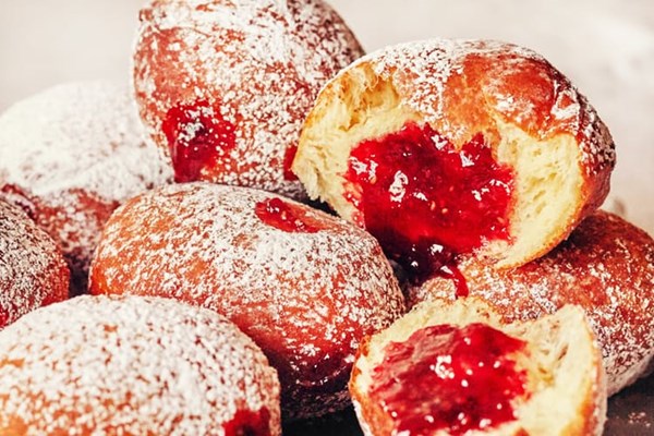 How to make jelly doughnuts