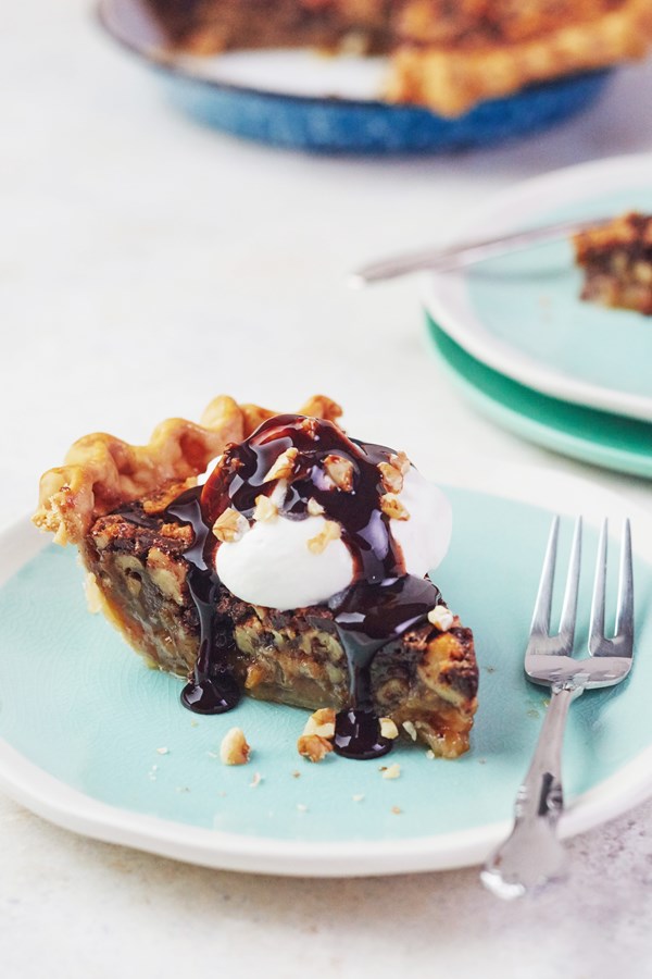 How to make Kentucky bourbon and walnut pie