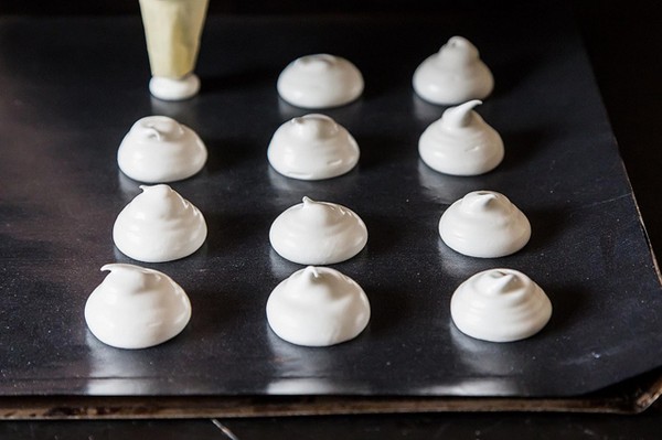 How to make meringues with any amount of leftover egg whites