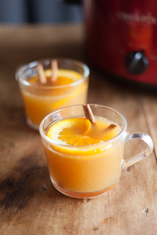 How to make mulled cider in the slow cooker