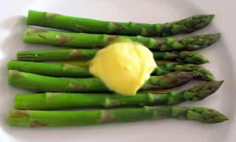How to make perfect hollandaise sauce