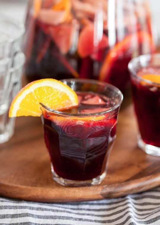 How to make red wine sangria