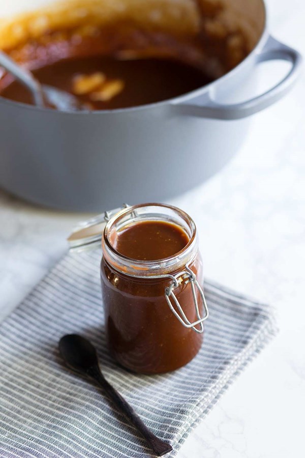 How to make salted caramel sauce
