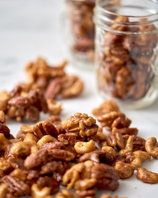 How to make slow cooker spiced nuts