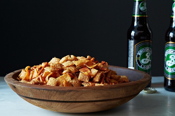 How to make snack mix without a recipe, savory
