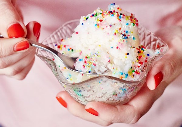 How to make snow ice cream