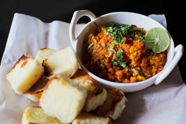 How to make spicy Indian vegetables with buttery bread rolls (Pav bhaji)
