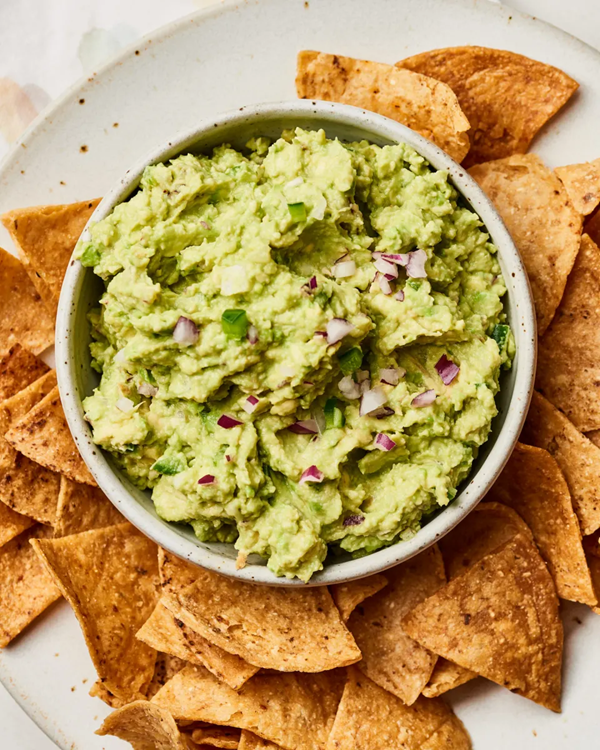 How to make the best, easiest homemade guacamole