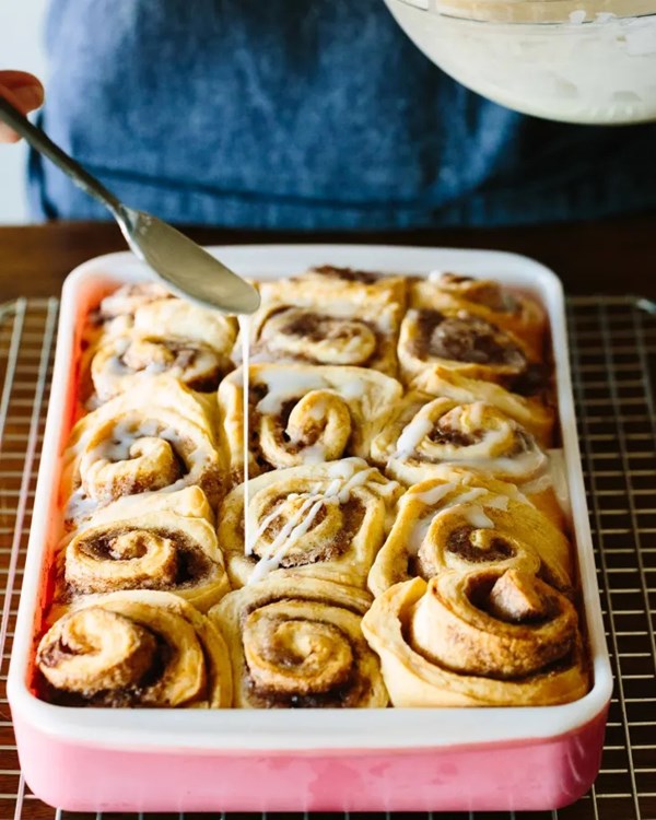 How to make the easiest cinnamon rolls