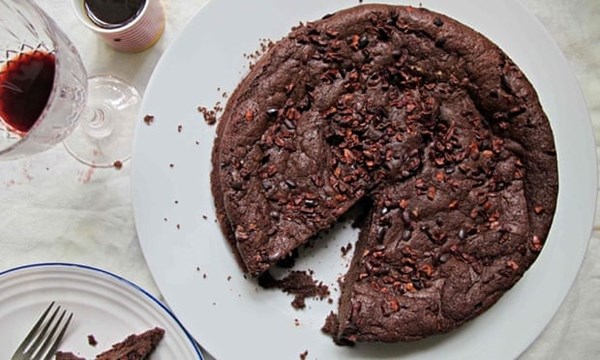 How to make the perfect flourless chocolate cake