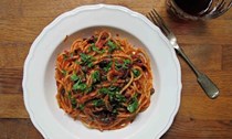 How to make the perfect spaghetti alla puttanesca