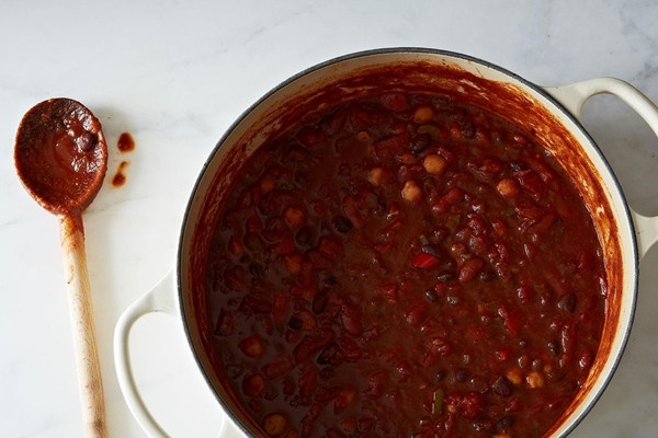 How to make vegetarian (or vegan) chili without a recipe