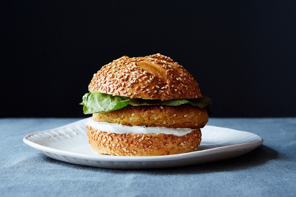 How to make veggie burgers without a recipe