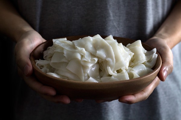 How to make Xi'an rice skin noodles