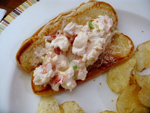 How to make your own lobster rolls