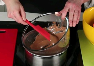 How to melt chocolate