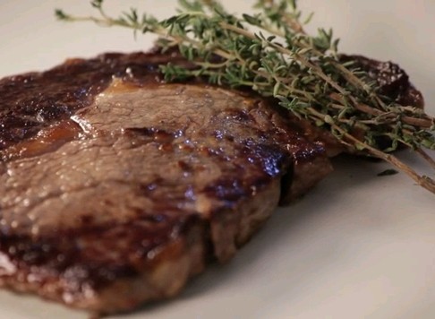 How to pan-fry a steak