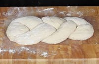 How to plait bread