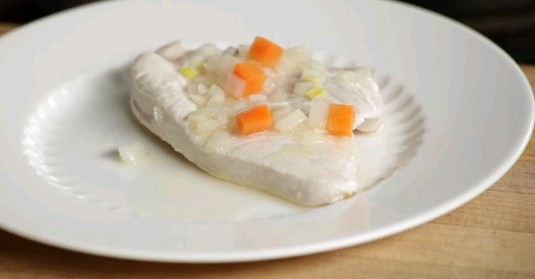 How to poach a turkey breast