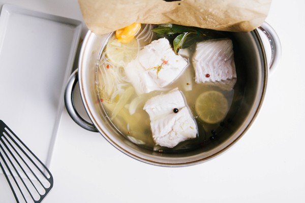 How to poach fish