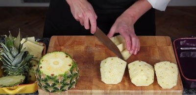 How to prepare a pineapple