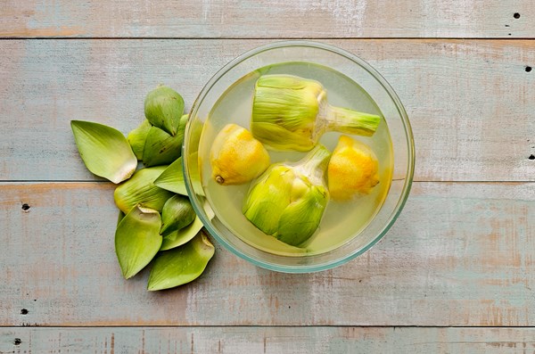 How to prepare artichokes