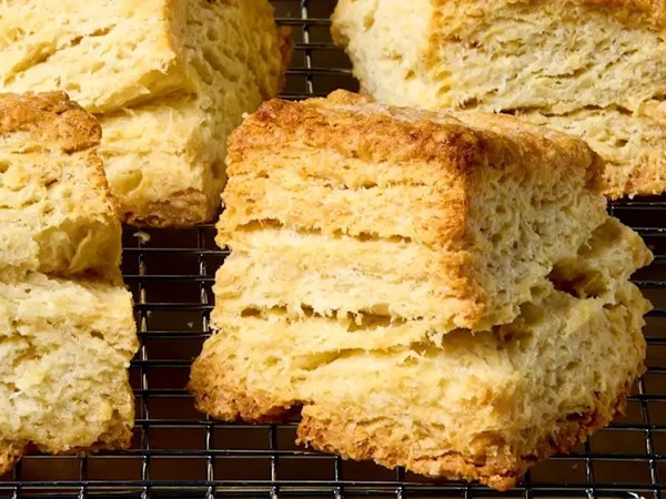 How to reheat biscuits