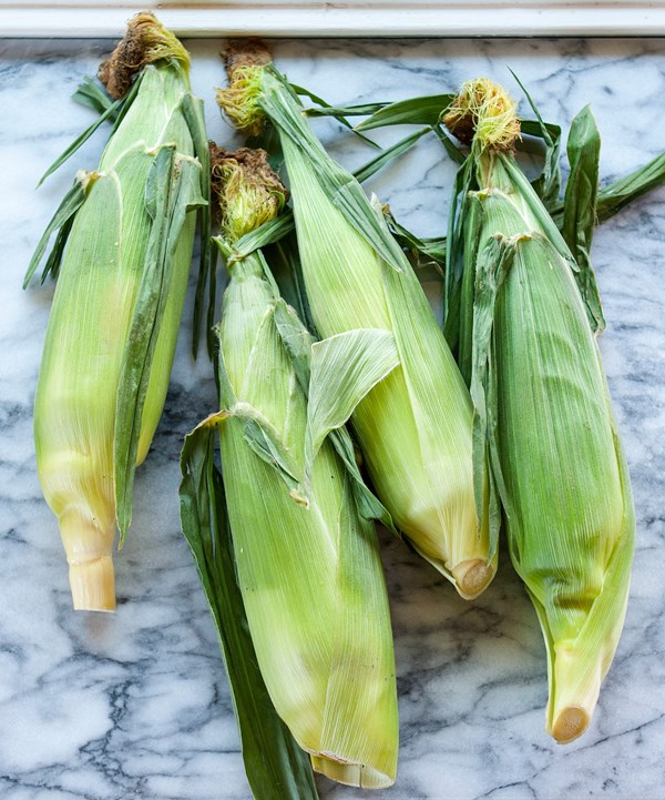 How to shuck corn quickly & cleanly