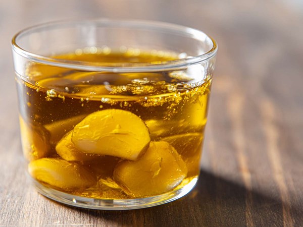 How to store garlic confit safely (and make it last longer)