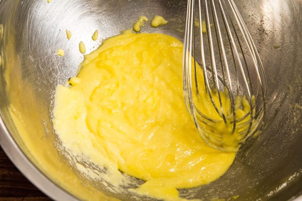 How to temper eggs