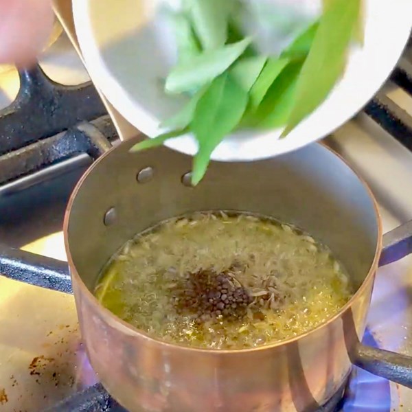 How to temper spices
