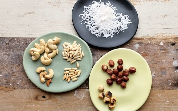 How to toast nuts