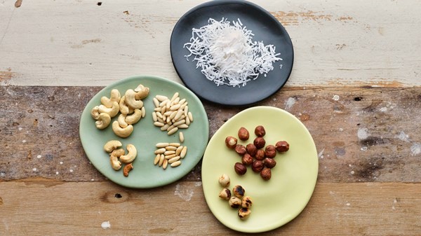 How to toast nuts (Noci tostate)